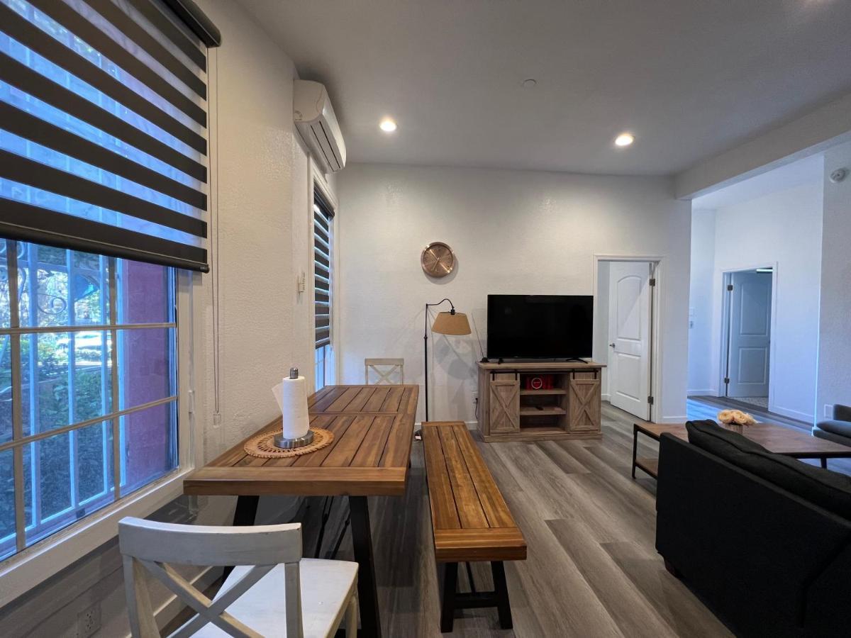 The Red Guest House In Downtown ロサンゼルス エクステリア 写真